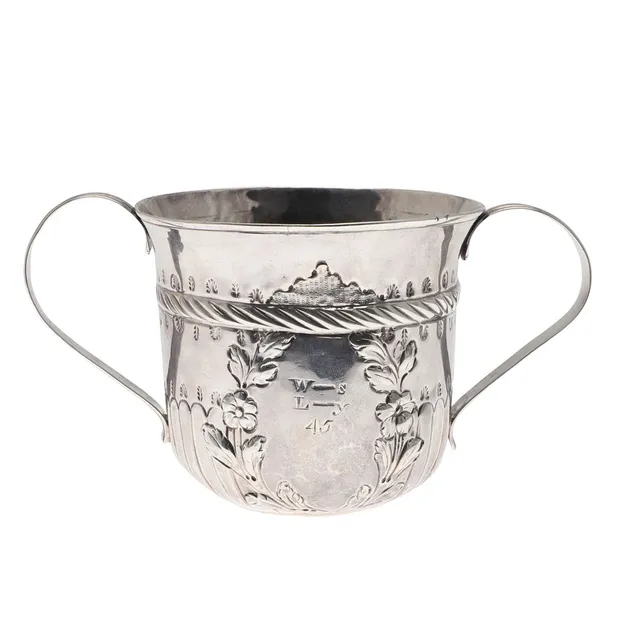 A GEORGE III SILVER PORRINGER.