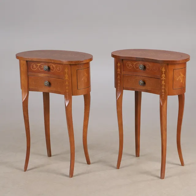 SÄNGBORD, 1 par, mahogny med intarsia, 1900-tal.