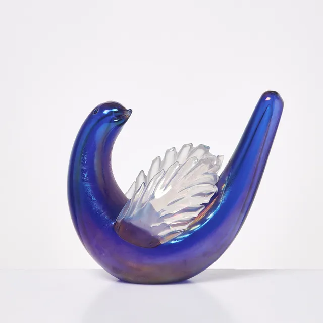 TYRA LUNDGREN. Fågel, nr. 2601, undertill etikettmärkt, Venini, Murano.