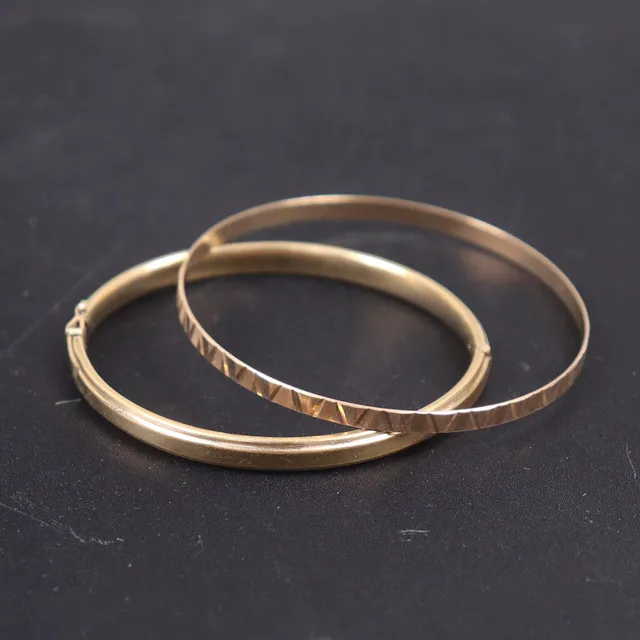ARMBAND, stela, 8k guld, total vikt 16,77 gram.