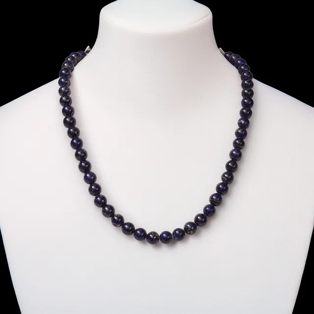 OLE LYNGGAARD. COLLIER LAPIZ LAZULI MED DOBBAR.