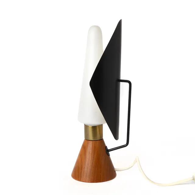 SVEND AAGE HOLM-SØRENSEN. Bordslampa, "E1296", metall, trä och glas, ASEA, 1900-talets mitt.