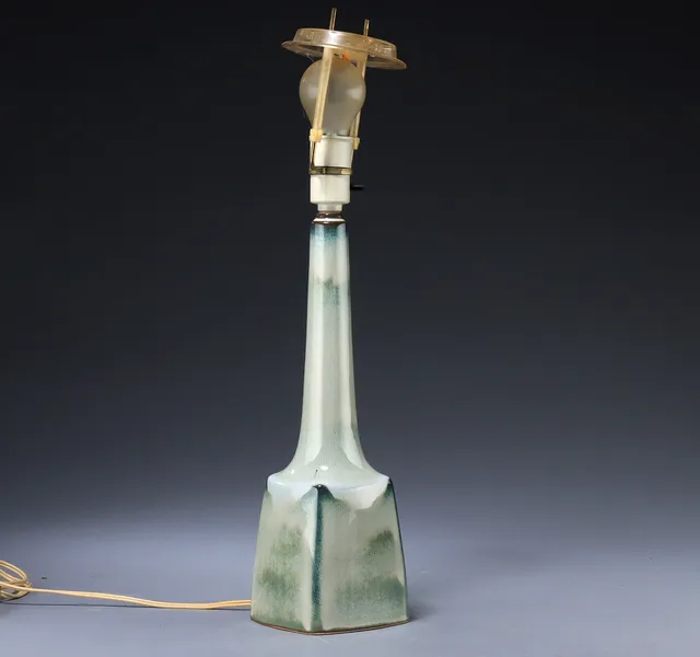Svend Aage Holm Sørensen for Søholm. Bordlampe af keramik, model 941, 1950'erne-1960'erne
