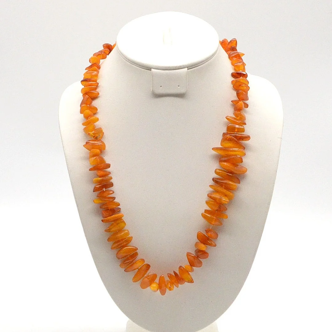 BERNSTEINCOLLIER, ENDLOS, POLIERTE PERLEN, EINZELN GEKÜPFT, 20. JAHRHUNDERT. — Necklace — Kunst- und Auktionshaus Kleinhenz