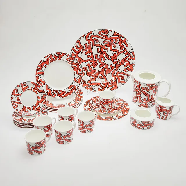 KEITH HARING. Villeroy & Boch, Limitiertes Kaffeeservice für 6 Personen, 'A Piece of Art', Porzellan, 1991, Deutschland. (22).