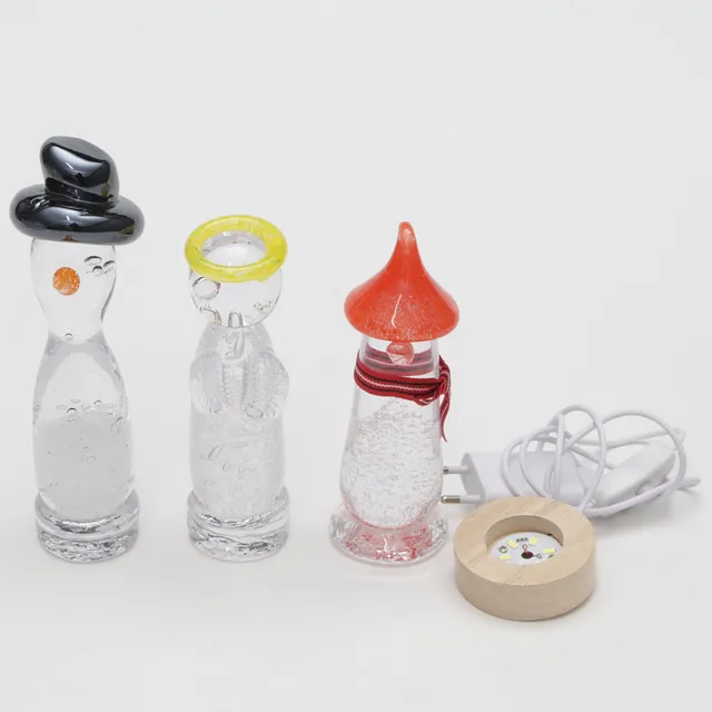 ROBERT OLDERGAARDEN. JULPAKET. 3 delar, glas, med belysning, signerade.