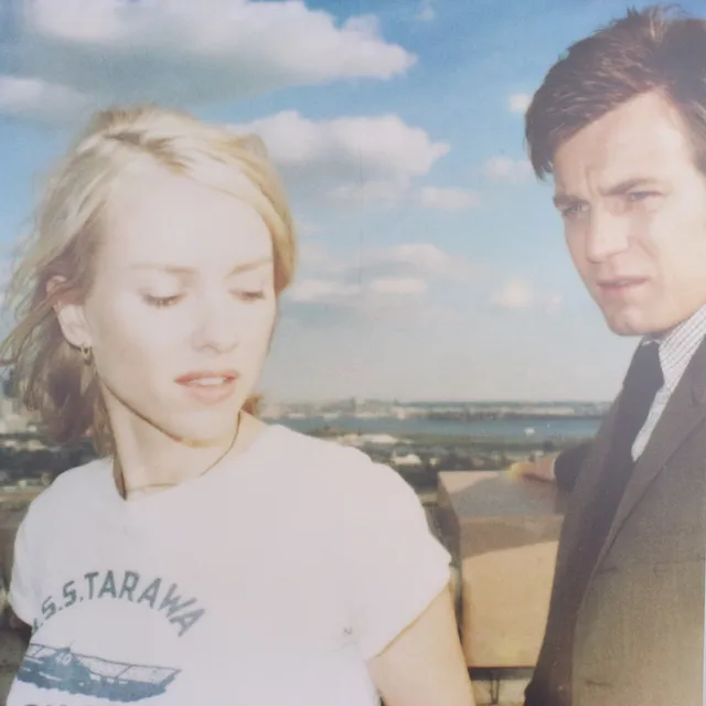 STEFANIE SCHNEIDER* (1968). C-Print, 'Lila und Sam' aus dem Film 'Stay' (Ewan McGregor, Naomi Watts), 2006.