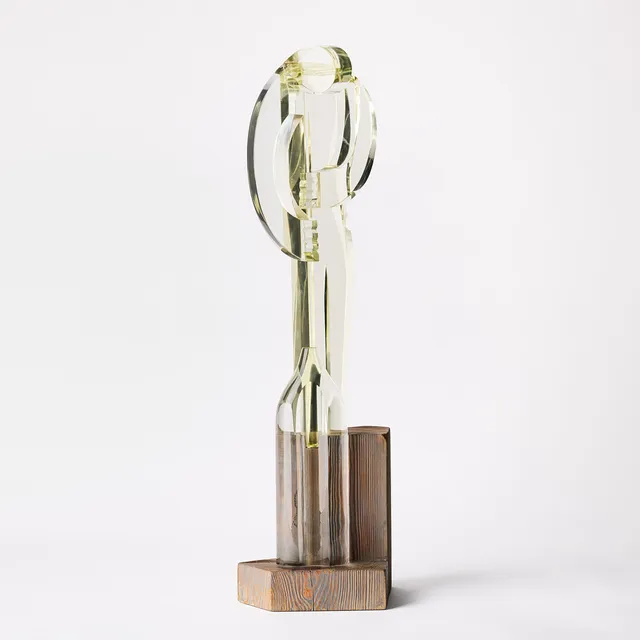 VICKE LINDSTRAND. "Glasblåsaren", skulptur, Kosta 1960-tal, slipad.