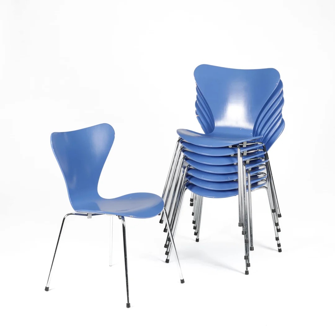 AJS - Arne Jacobsen. Eight 'Seven' chairs, model 3107 (8) — Furniture/Chairs — Lauritz