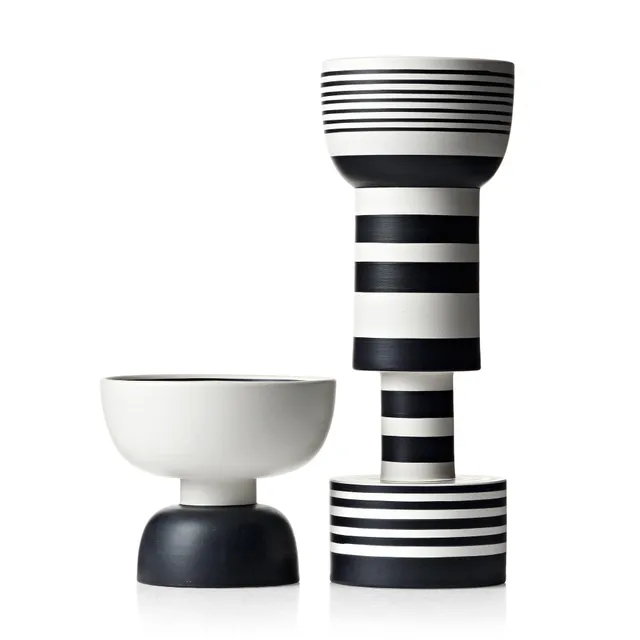 Ettore Sottsass, vas samt skål på fot, Bitossi - Montelupo, Italien.