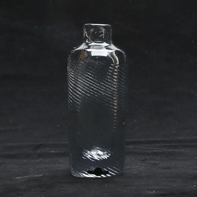 GUNNAR NYLUND. VAS, glas, proveniens Asta Strömberg, Strömbergshyttan, signerad, 1960-tal.