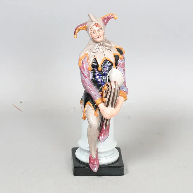 ROYAL DOULTON FIGURE THE JESTER HN2016.