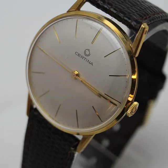 ARMBANDSUR, Certina manuell.