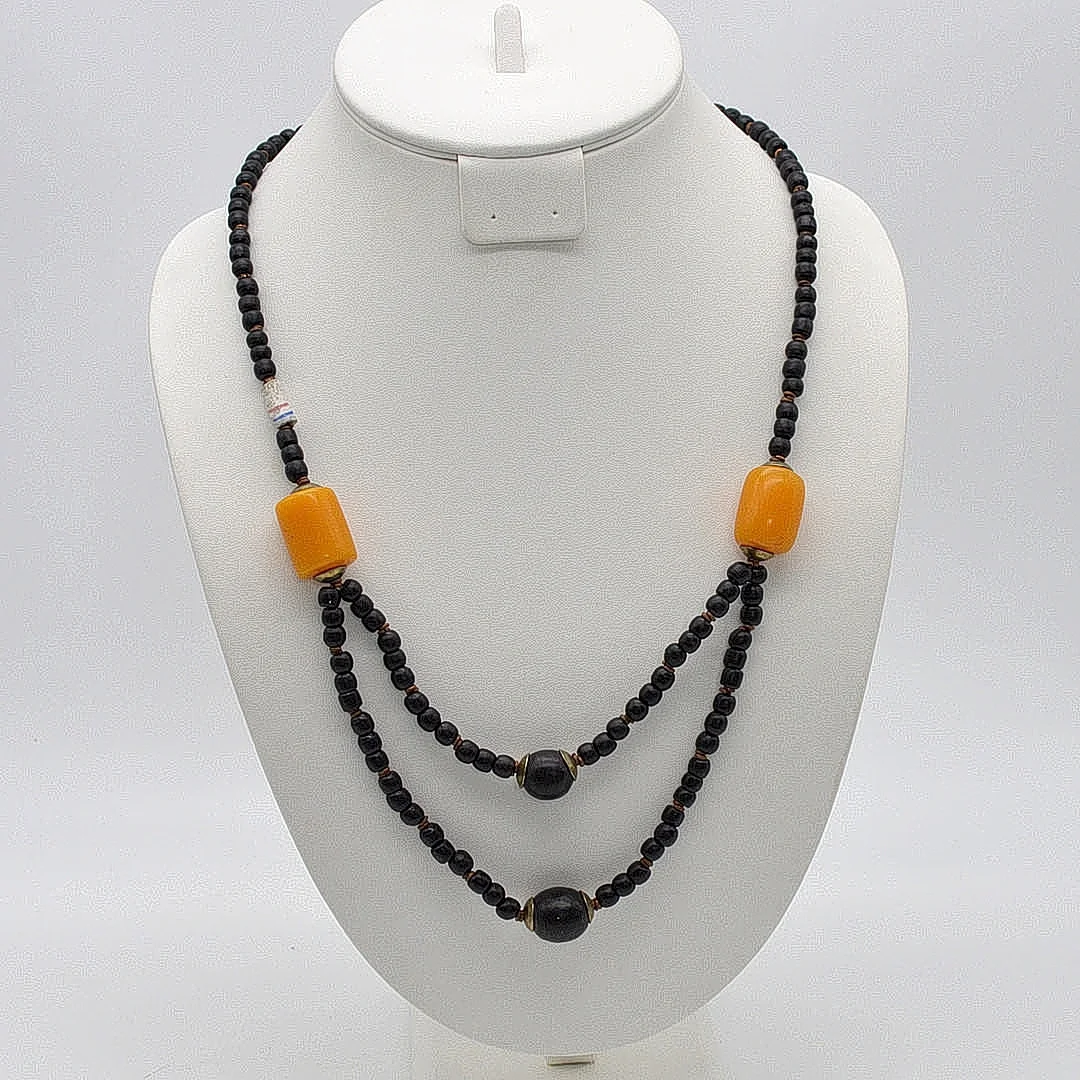 VINTAGE COLLIER, BAKELIT-, GLAS-, KERAMIK- UND METALLELEMENTE, CA. 58CM, UM 1950ER. — Necklace — Kunst- und Auktionshaus Kleinhenz