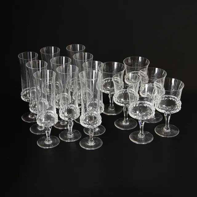INGEBORG LUNDIN. 1921-1992. Glasservis, 36 delar, "Silvia".