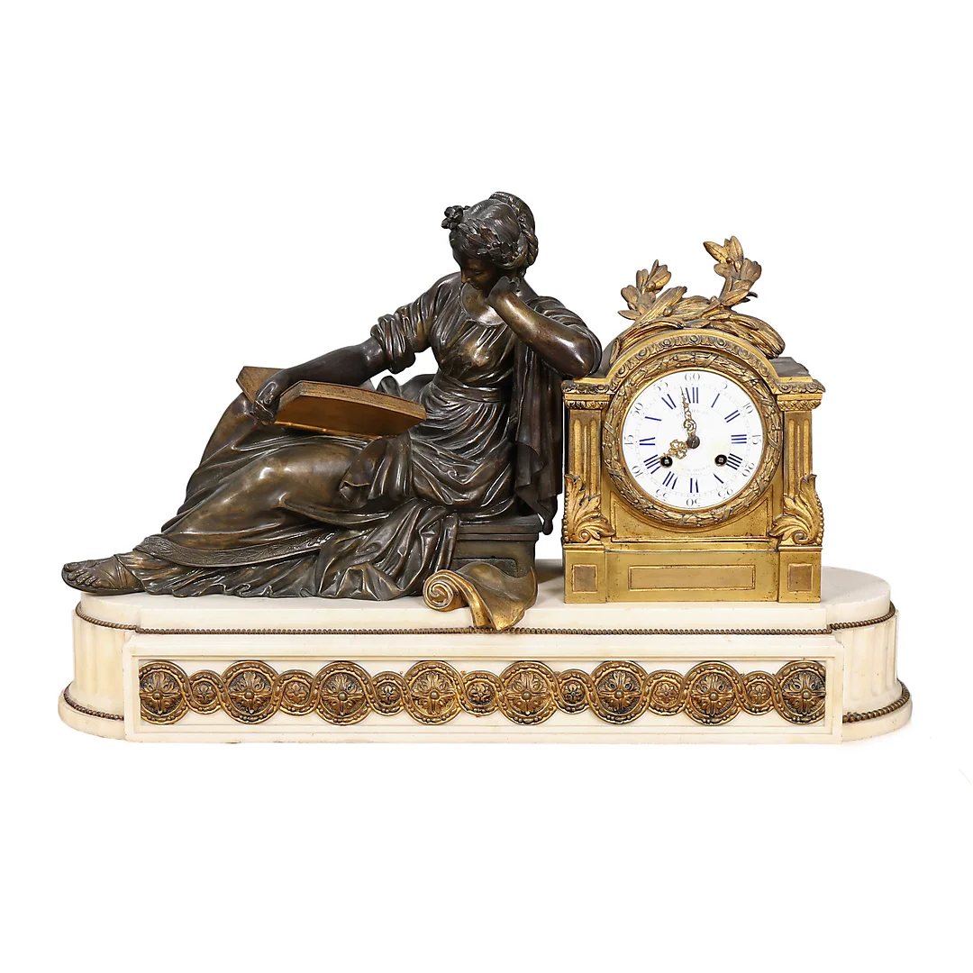 French Napoleon III table clock in gilt and bluing bronze with marble base, second half of the 19th Century. — Mantel clocks — Balclis