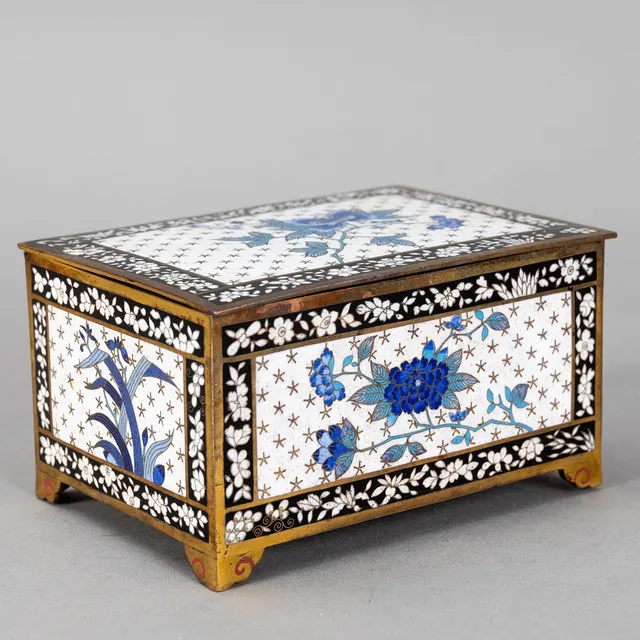 Eine Cloisonné-Schatulle, Japan, frühes 20. Jh.