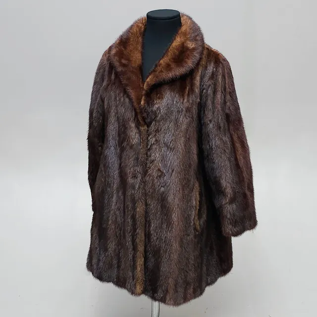 CHAQUETÓN DE VISÓN.