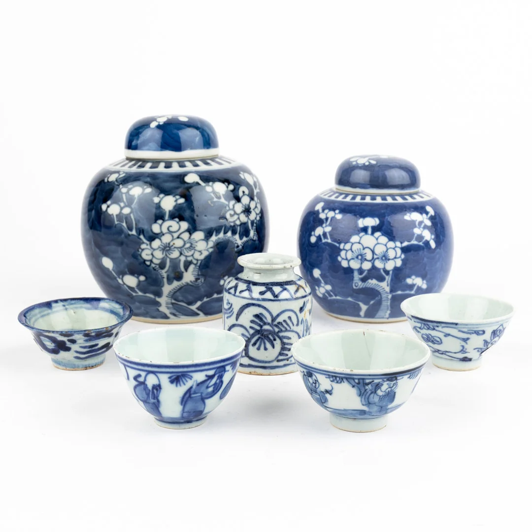 KINAPORSLIN, 7 delar, blåvita, 1800-1900-tal. — Asiatica — Auktionshuset Kolonn