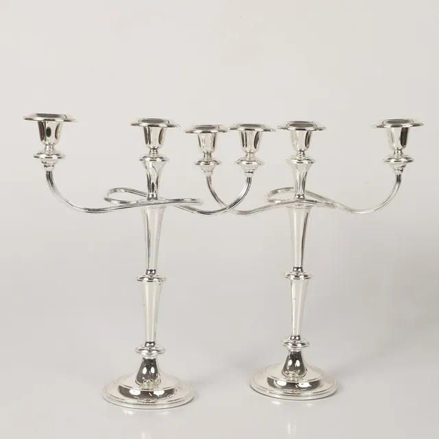 KANDELABRAR, 1 par för 3 ljus, nysilver.