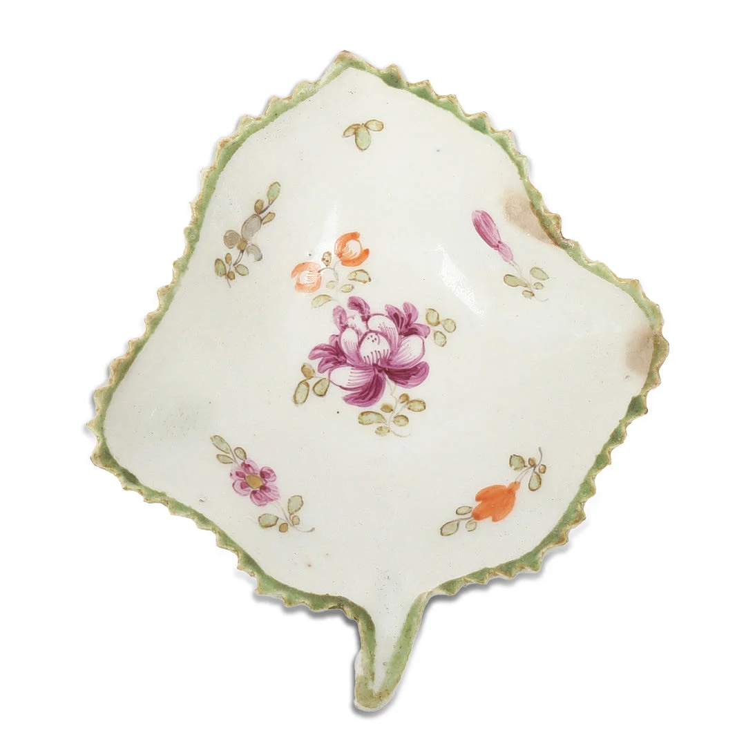 A RARE LOWESTOFT PORCELAIN PICKLE DISH. — European — Bishop & Miller