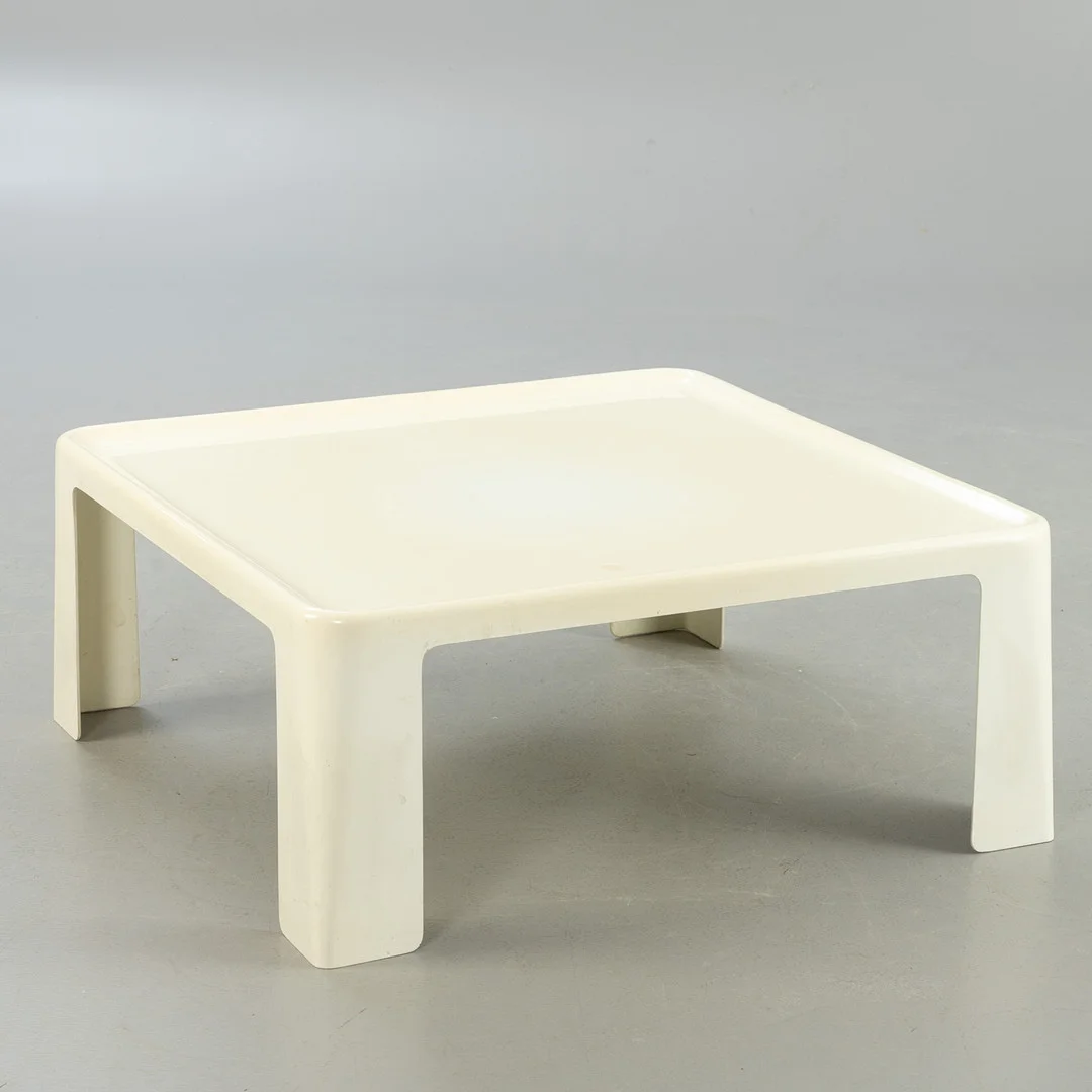 MARIO BELLINI. Tisch Modell „Amanta“ für C&B Italia. — Tables — Stockholms Auktionsverk Hamburg