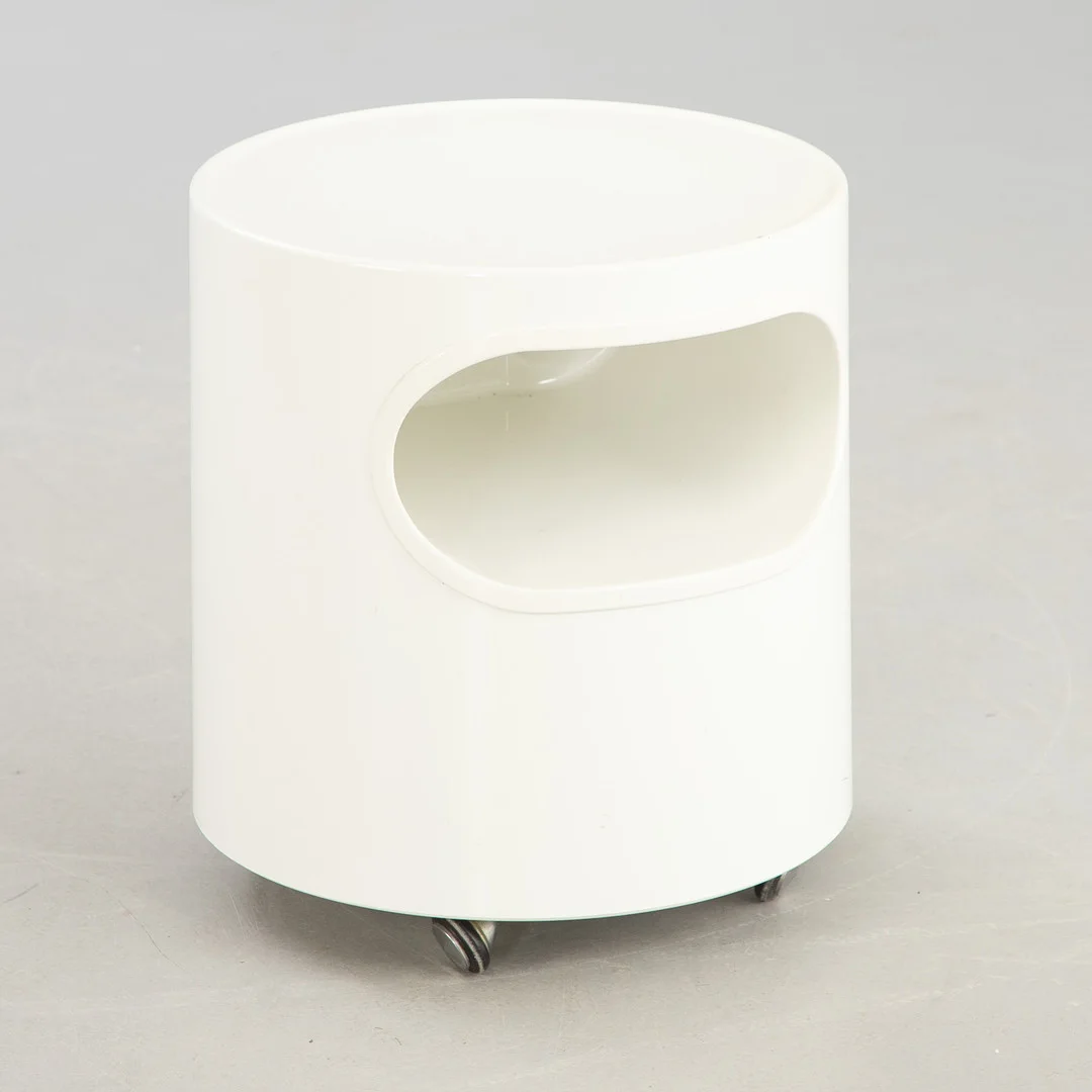 Emma Gismondi Schweinberger, "Giano Vano Ruote", Container auf Rollen für Artemide. — Coffee Tables — Stockholms Auktionsverk Hamburg