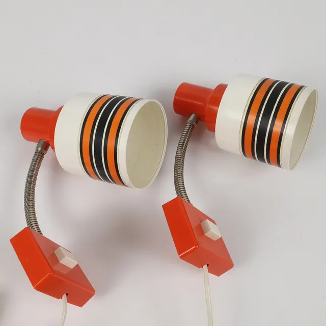 VÄGGLAMPOR, 1 par, plast, 1970-tal.