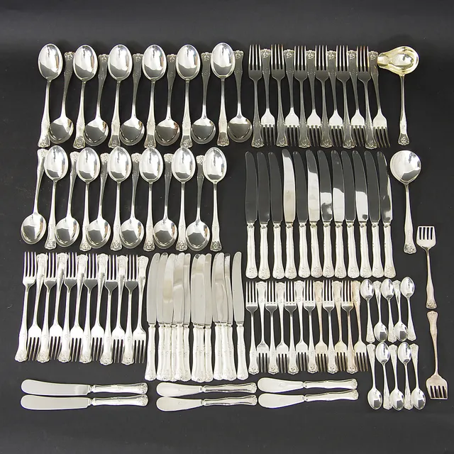 BESTICKUPPSÄTTNING, nysilver.