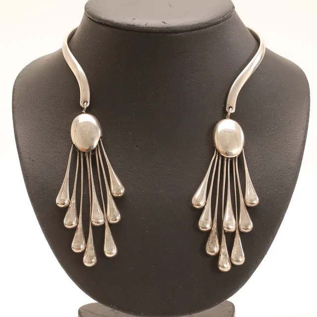 ASTRID FOG. Halssmycke, sterlingsilver, modell 235, Georg Jensen Danmark.