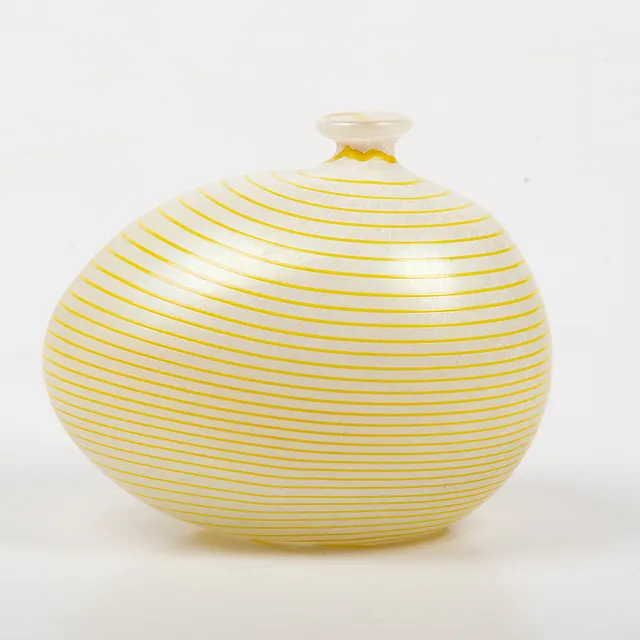 BERTIL VALLIEN. Vas, glas, "Aphrodite", signerad, Kosta Boda Artist Collection.