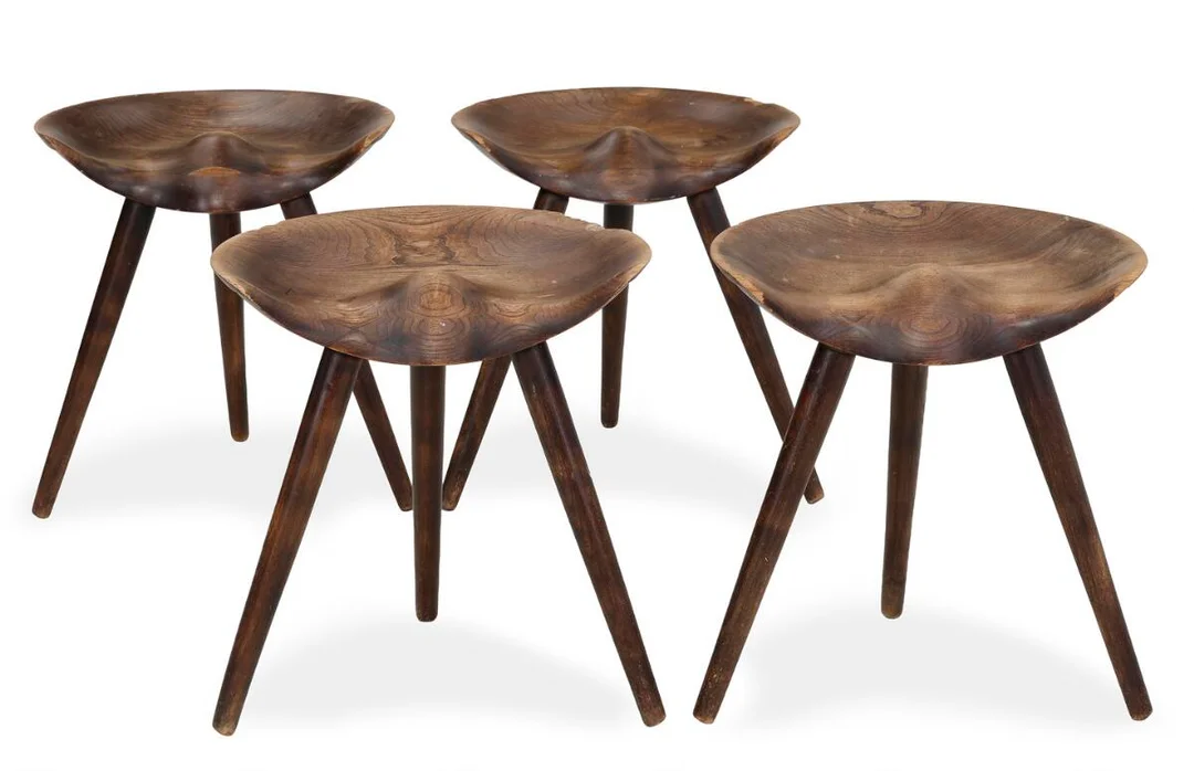 Four elm stools. Designed 1942. Made by cabinetmaker K. Thomsen. H. 51 cm. W. 46 cm. D. 32 cm. (4) — Modern Furniture — Bruun Rasmussen