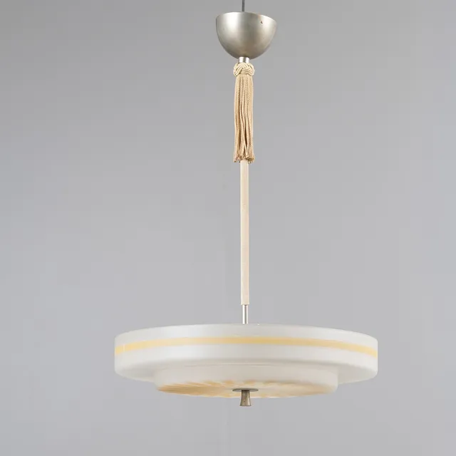 TAKLAMPA / TAKPLAFOND, 1930-/40-tal, Stomme i vitmetall, kupa i glas.