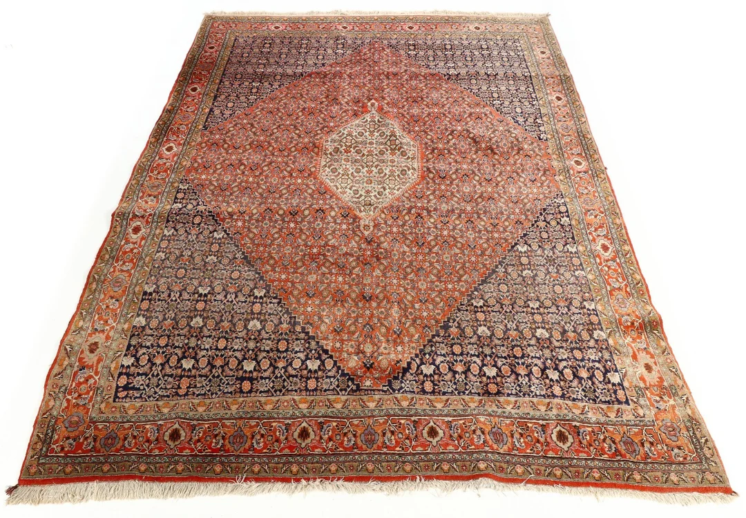 Persian Semitic Bidjar. Wool on cotton. 360x248 cm. — Carpets, rugs and textiles/Oriental carpets and rugs — Lauritz