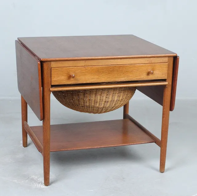 HANS J. WEGNER. Andreas Tuck. Nähkästchen / Nähtisch, Modell 'AT-33', Dänemark, 1950er Jahre.