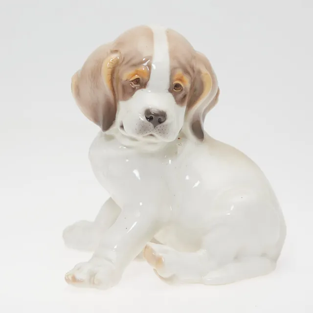 THEODOR KÄRNER, Porzellanfigur eines Hundewelpen, Nymphenburg, 20. Jahrhundert.