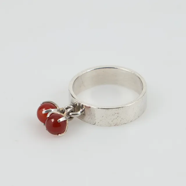 ELIS KAUPPI, Ring, 916 silver, karneol, Ø 17,75, Kupittaan Kulta, Åbo 1968.