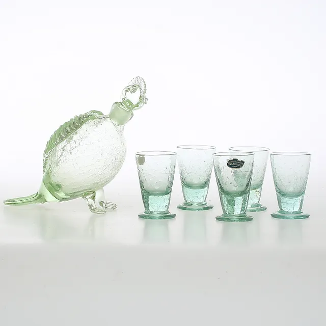 SNAPPSGLAS samt KARAFF, 6 delar, glas, delvis etikettmärkta Stockholms Glasbruk Ture Berglund, 1900-tal.