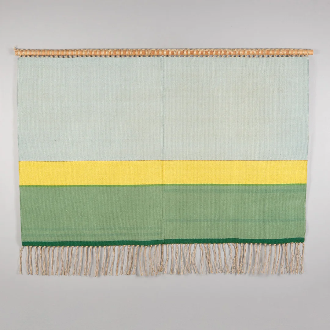 MARIA HILLFON (Stockholm, född 1945). Utan titel, vävnad, flerfärgad Beskrivning ca 117x180 cm. — Other — Crafoord Auktioner Stockholm