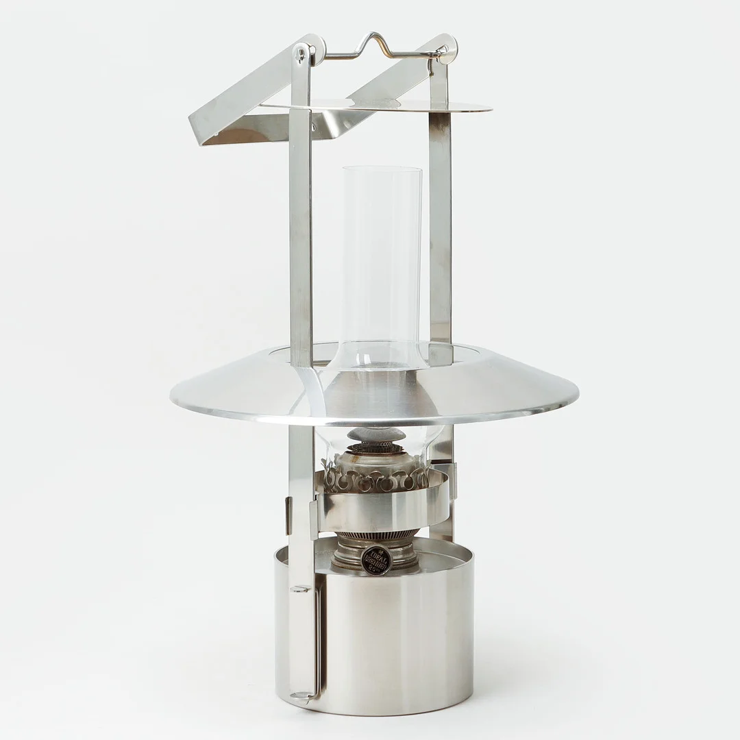 ERIK MAGNUSSEN. Skeppslykta / fotogenlampa, Stelton, Danmark. — Other lighting — Göteborgs Auktionsverk