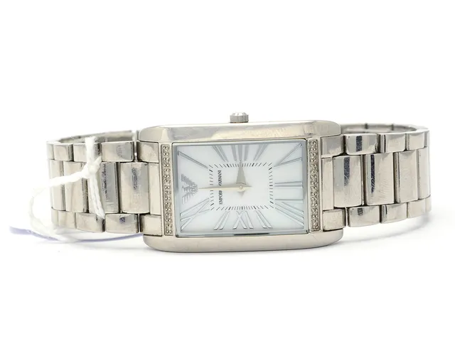 Damur Emporio Armani quartz pärlemotavla stål med diamanter mineralglas,ngt repigt glas,krävs batteribyte