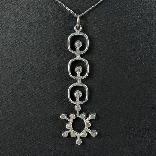 JORMA LAINE. Hänge med halskedja, silver, Kultateollisuus, Åbo, Finland.