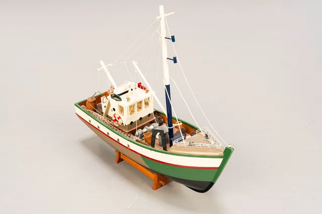 MODELLBÅT, Fiskebåt, Portugisisk, trä, metall, plast, 1900-tal.