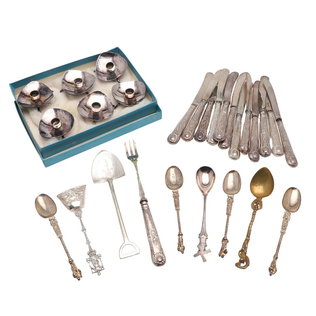 A SET OF TWELVE SILVER HANDLED BUTTER KNIVES AND A SIMILAR PICKLE FORK AND OTHER ITEMS. — Silver — Lawrences Auctioneers