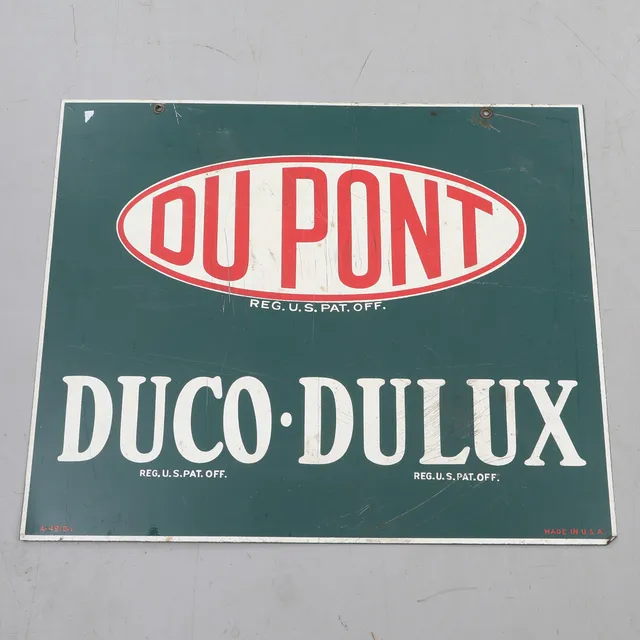 SKYLT,plåt,"Dupont Duco Dulux, dubbelsidig, USA.