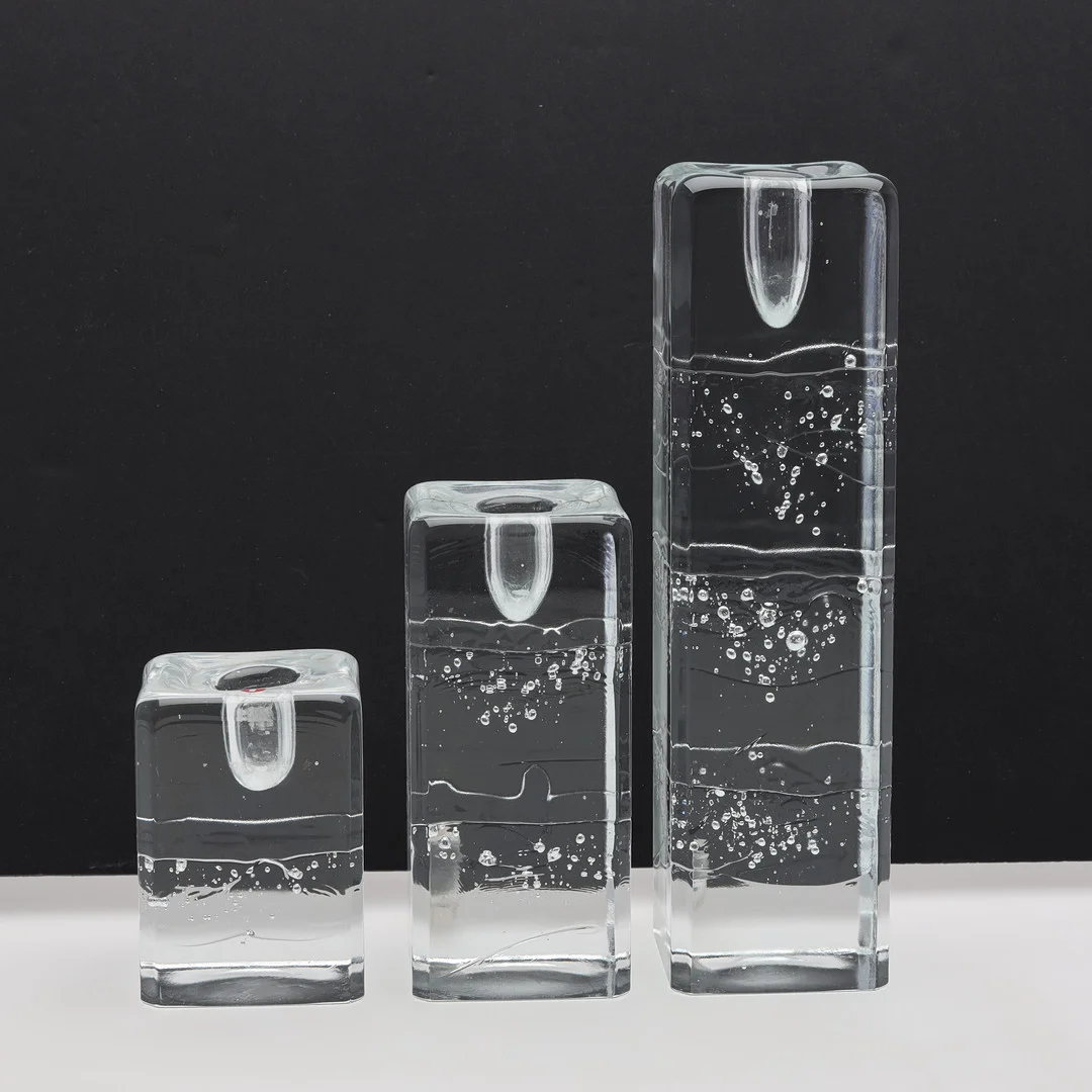 TIMO SARPANEVA. LJUSSTAKAR, 3 st, "Arkipelago", Iittala. — Art glass — Höörs Auktionshall