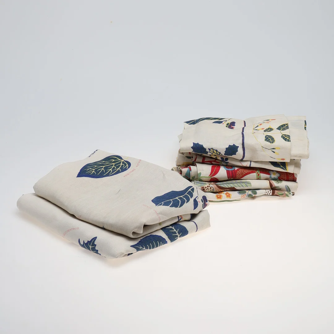 JOSEF FRANK. Gardiner / textilier, 7 stycken, Firma Svenskt Tenn, Stockholm. — Textiles — Stockholms Auktionsverk Helsingborg