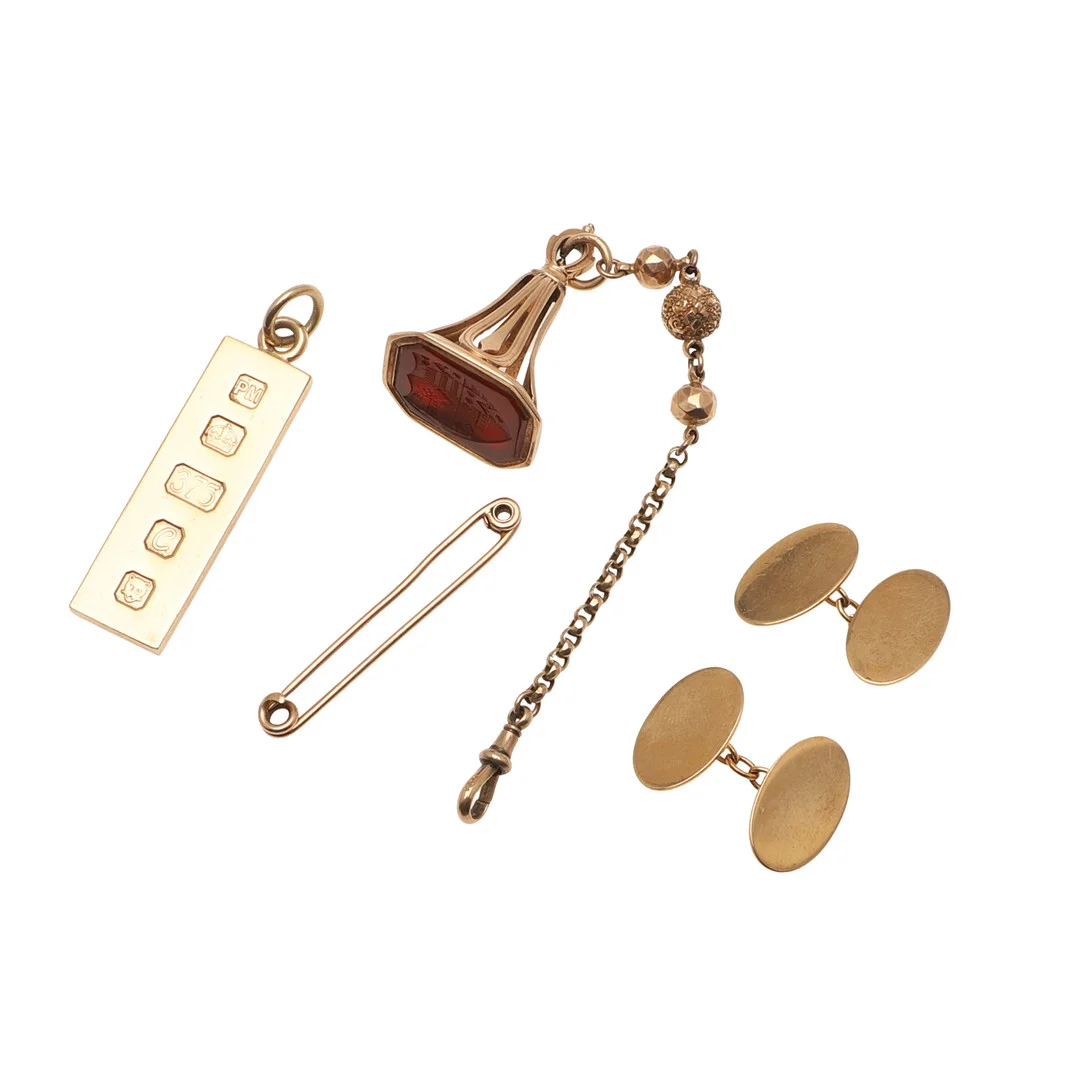 A 19TH CENTURY GOLD SEAL. — Cufflinks & Tie Pins — Lawrences Auctioneers