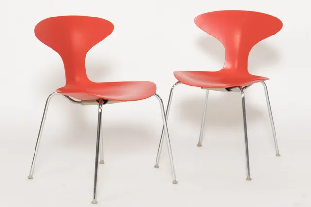 Ross Lovegrove. Two chairs, model Orbit (2)