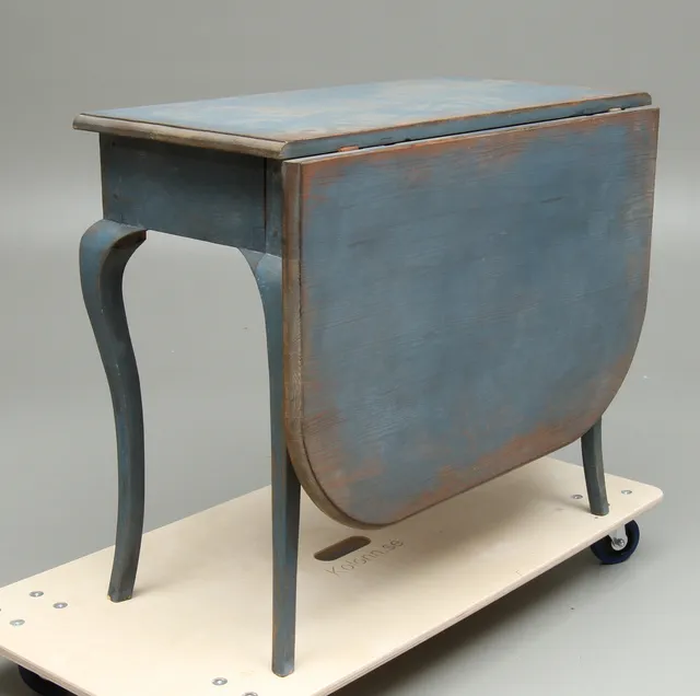 BORD med klaff, rokokostil, 1900-tal.